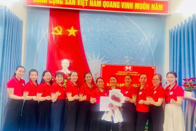 LỄ KẾT NẠP ĐẢNG VIÊN MỚI – DẤU MỐC TRƯỞNG THÀNH VÀ NIỀM VINH DỰ